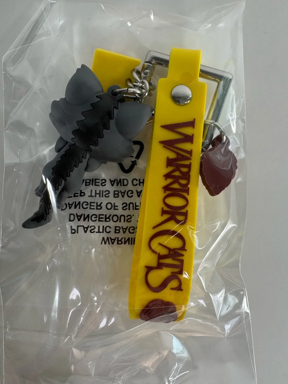 Warrior Cats Series One Mystery Charms Keychain - Graystripe NEW OPEN BOX